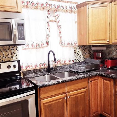 Central Upscale New Kingston Apt With Pool Extérieur photo
