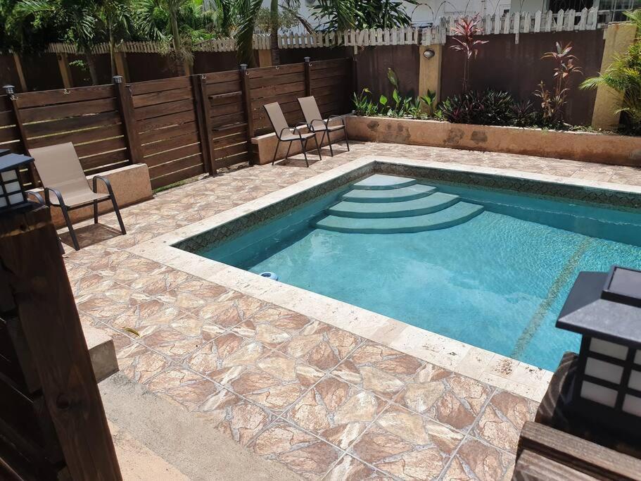 Central Upscale New Kingston Apt With Pool Extérieur photo