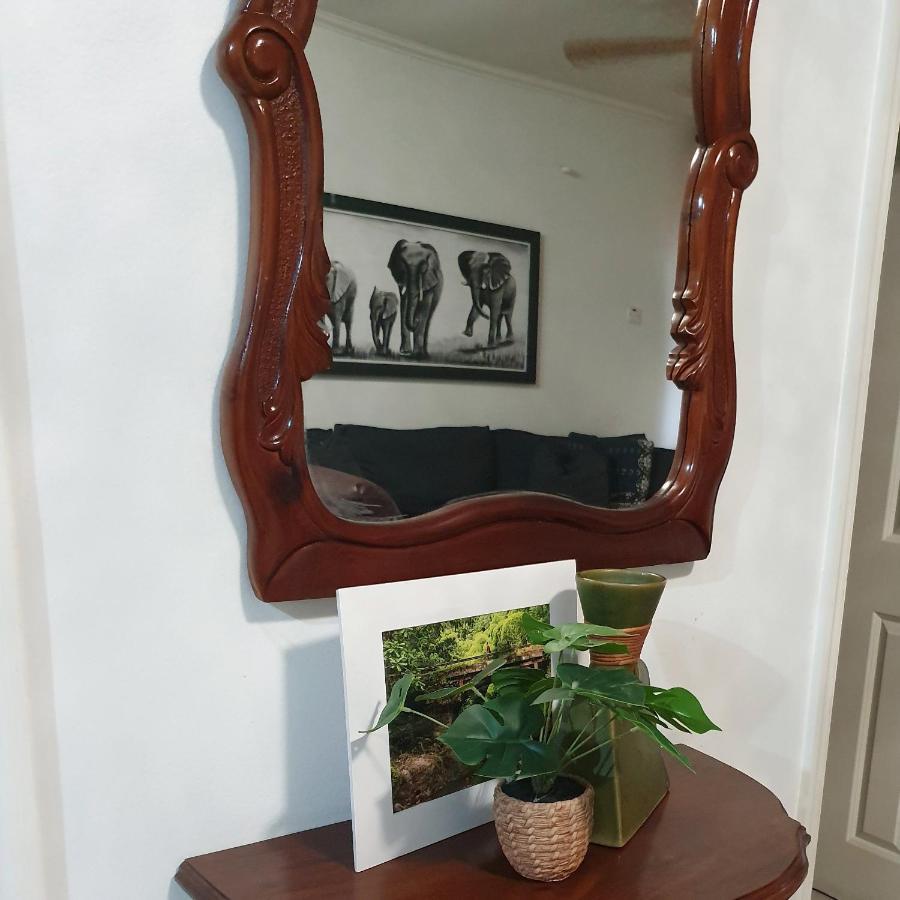 Central Upscale New Kingston Apt With Pool Extérieur photo